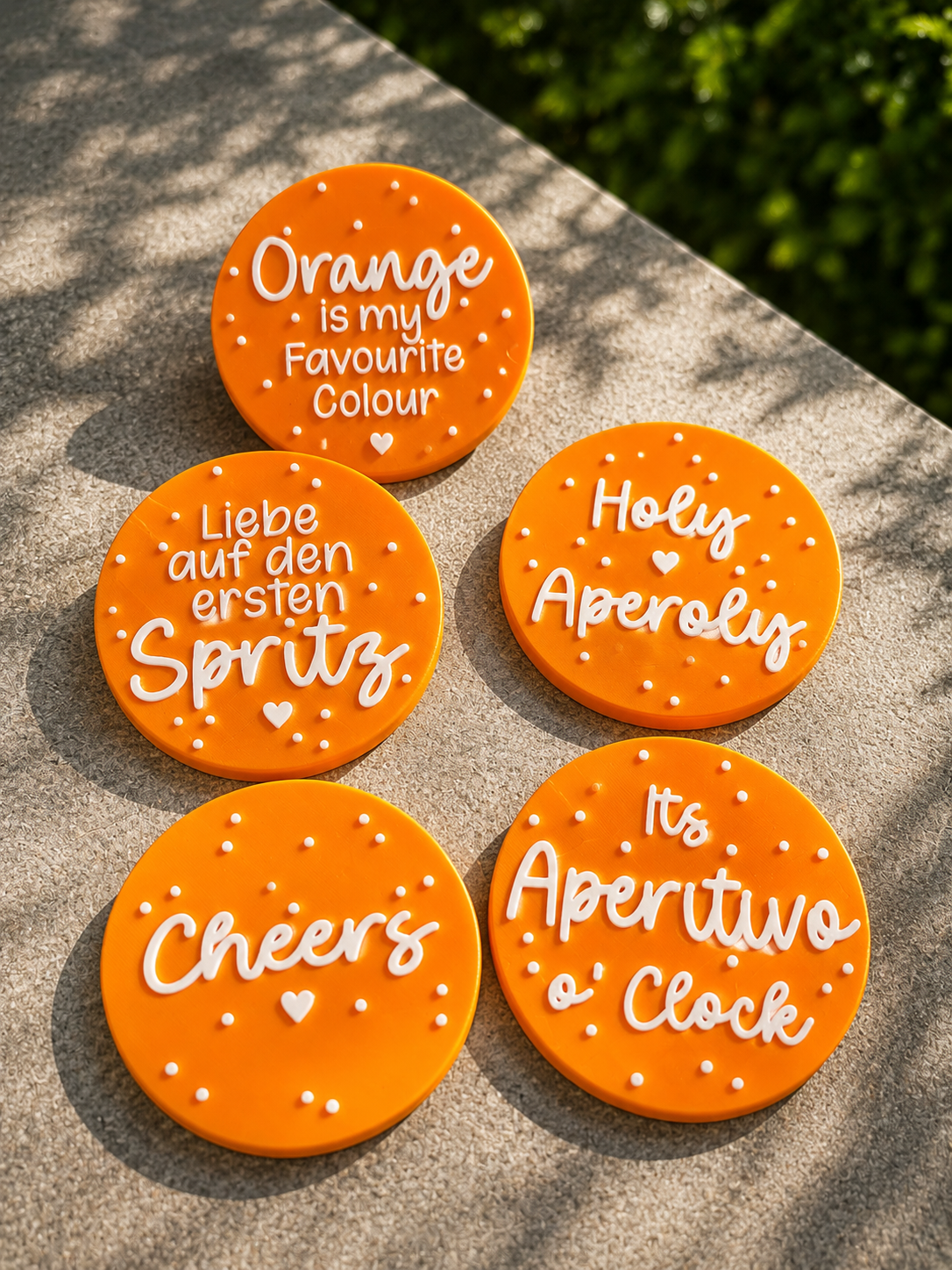 Aperol Untersetzer Set mit Halter | 6 runde Getränkeuntersetzer | Spritz Geschenk | Aperitivo Deko | 3D-Druck | Sommer Geschenk